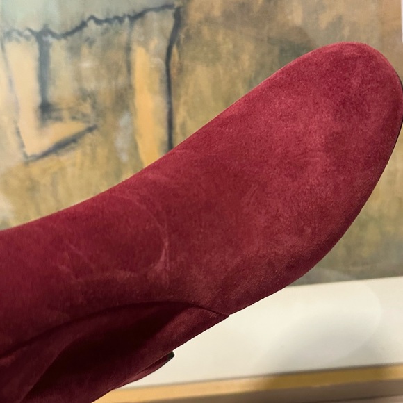 🌹LA CANADIENNE🌹 Joanie Suede Booties Size: 5